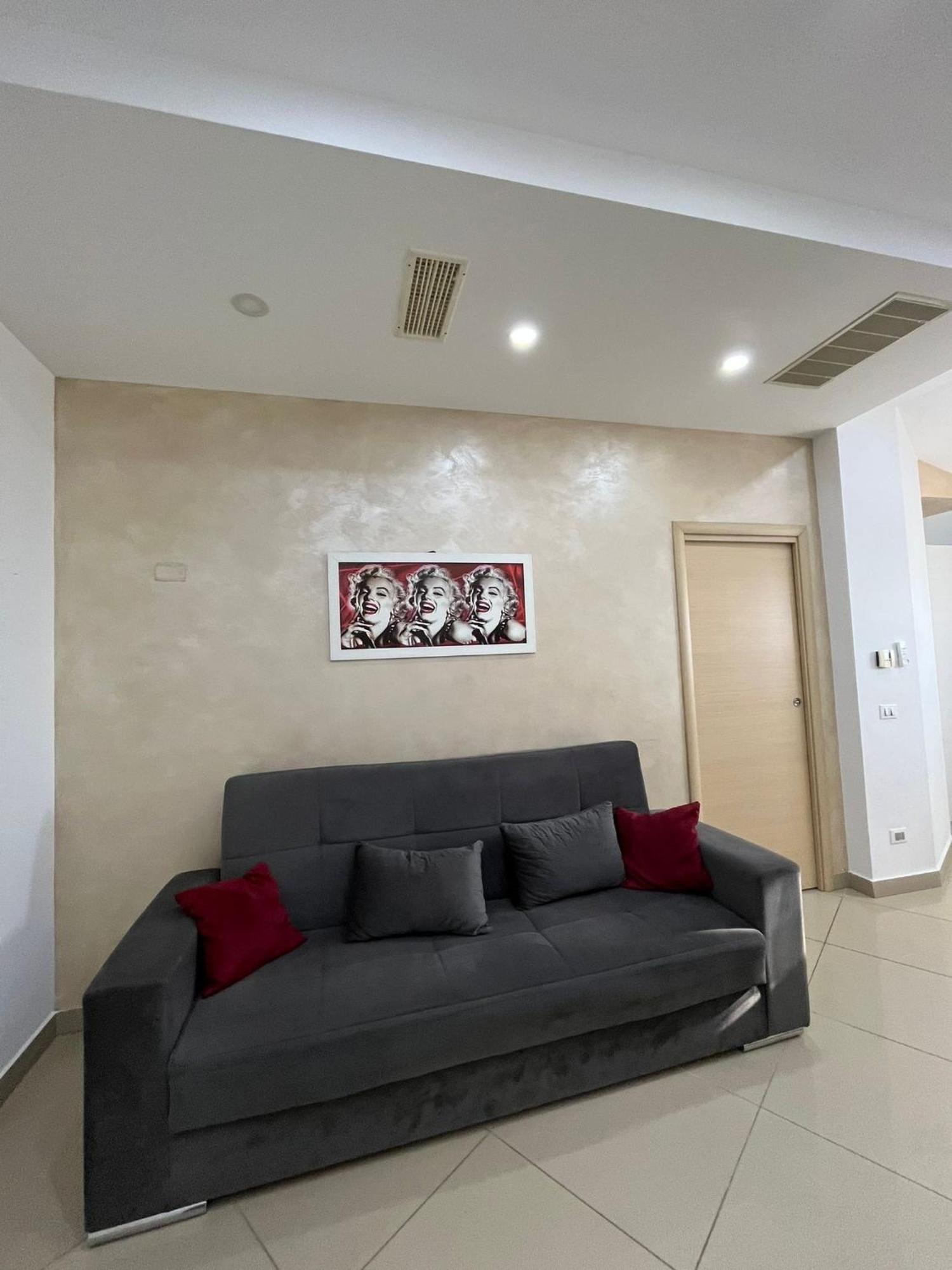 Casa Vacanza Helios Leonforte Exterior photo